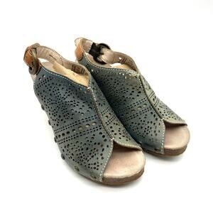 Pikolinos Benissa Wedge Leather Cutout 37